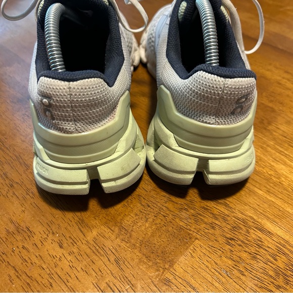 On Cloud On Running On Cloudflyer | White Lime Green Blue | Size Women’s 7.5 - Picture 8 of 10